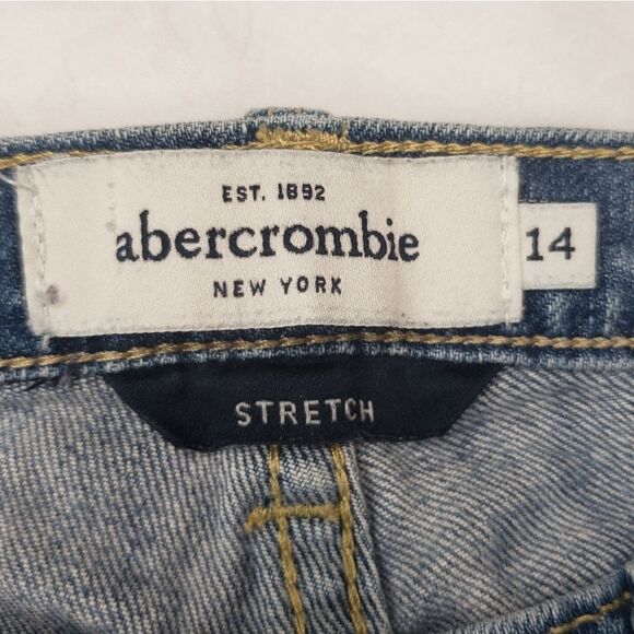 Abercrombie Maddy light blue low-rise straight leg denim jeans - Picture 8 of 11